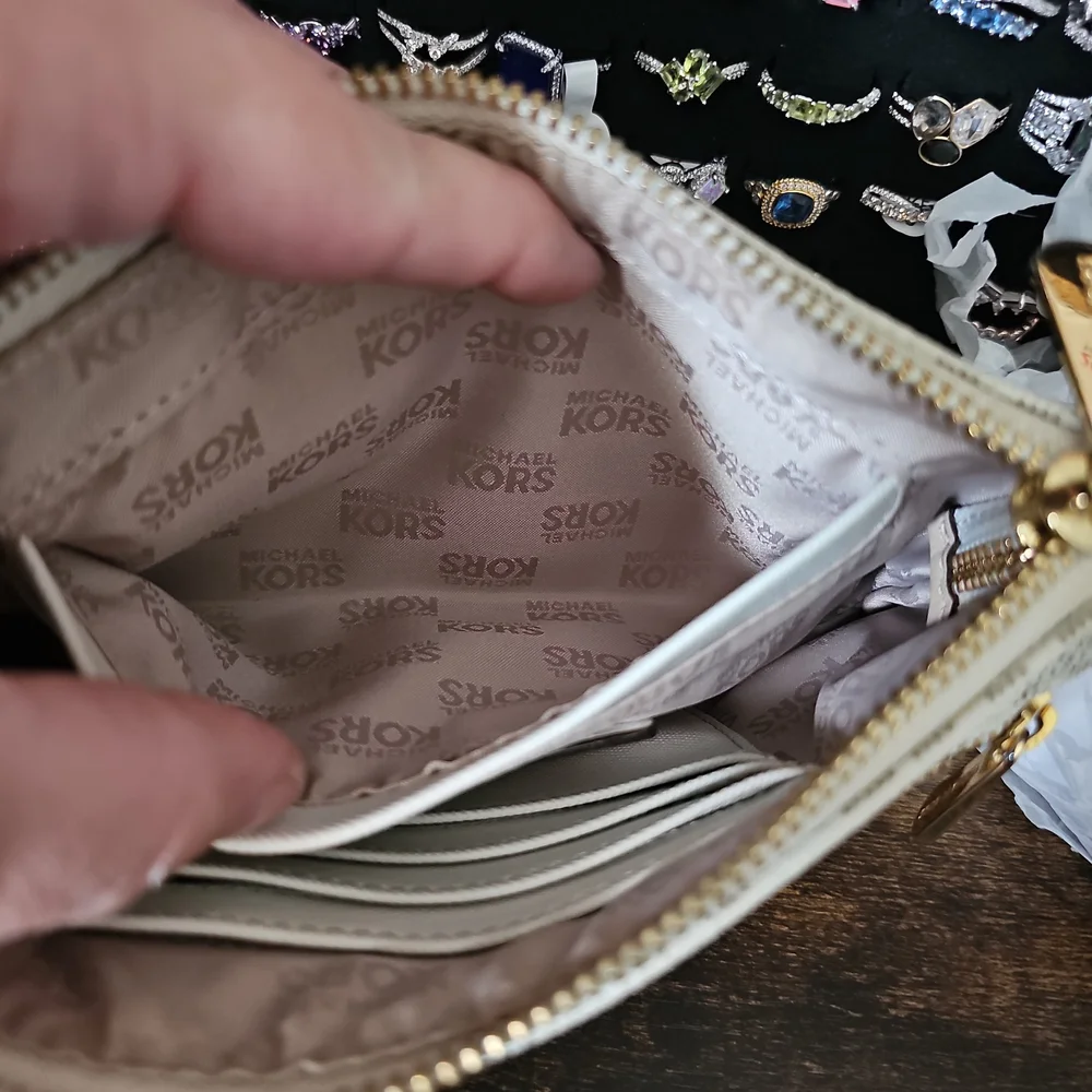 Michael Kors reposhing this